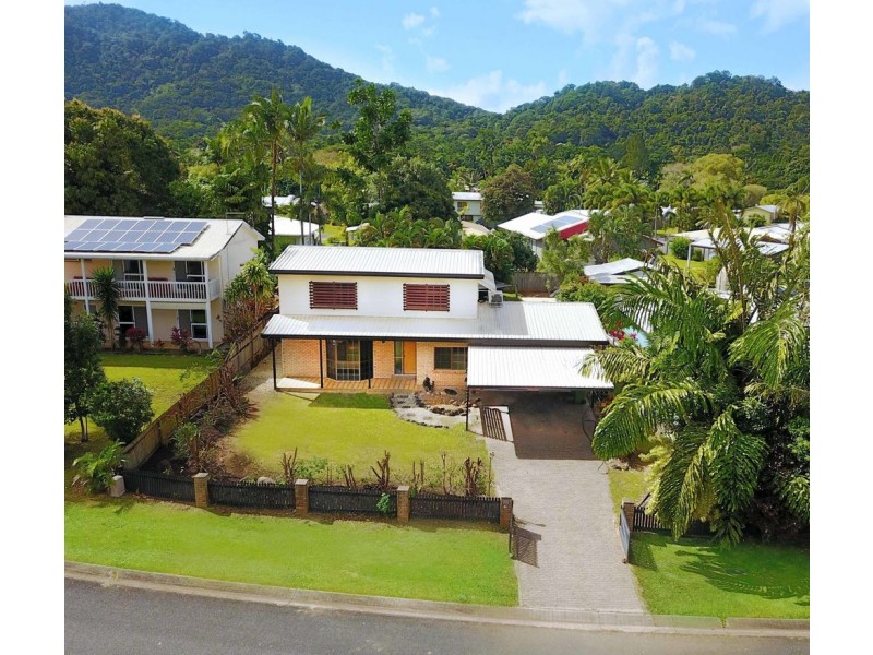 24 Meston Crescent, Brinsmead QLD 4870