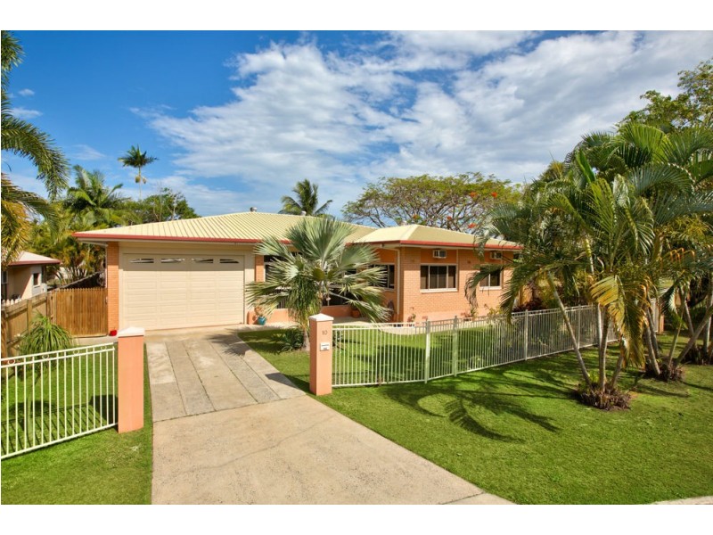10 Card Avenue, Manunda QLD 4870