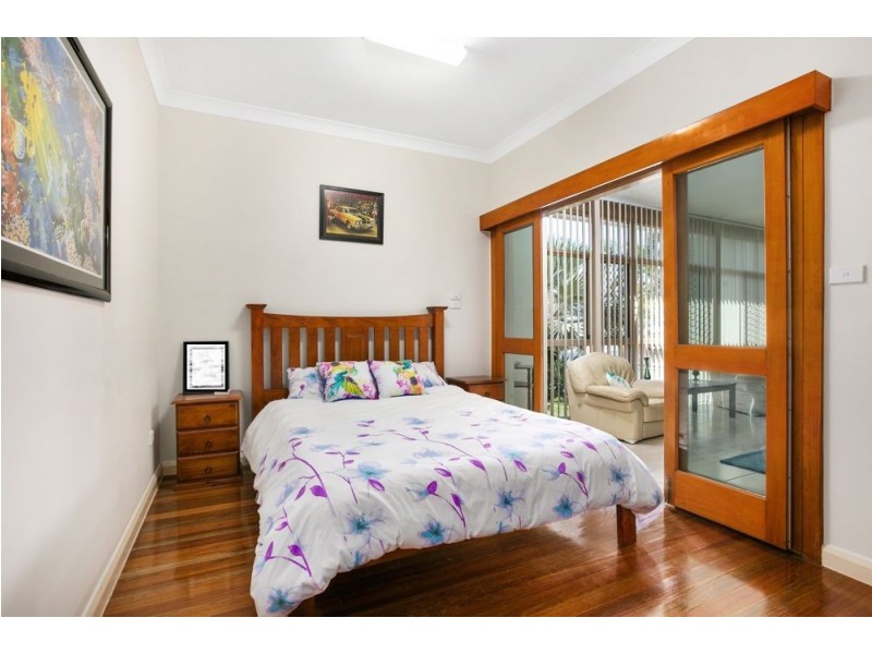 10 Card Avenue, Manunda QLD 4870