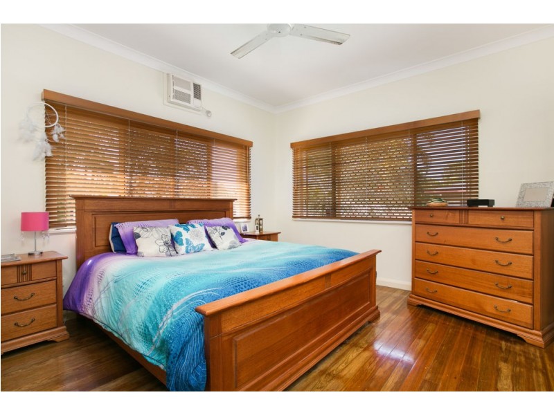10 Card Avenue, Manunda QLD 4870