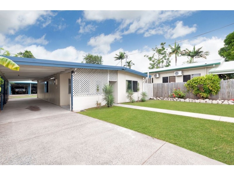 52 Christensen Street, Machans Beach QLD 4878