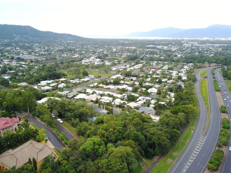 3 Trundle Terrace, Whitfield QLD 4870