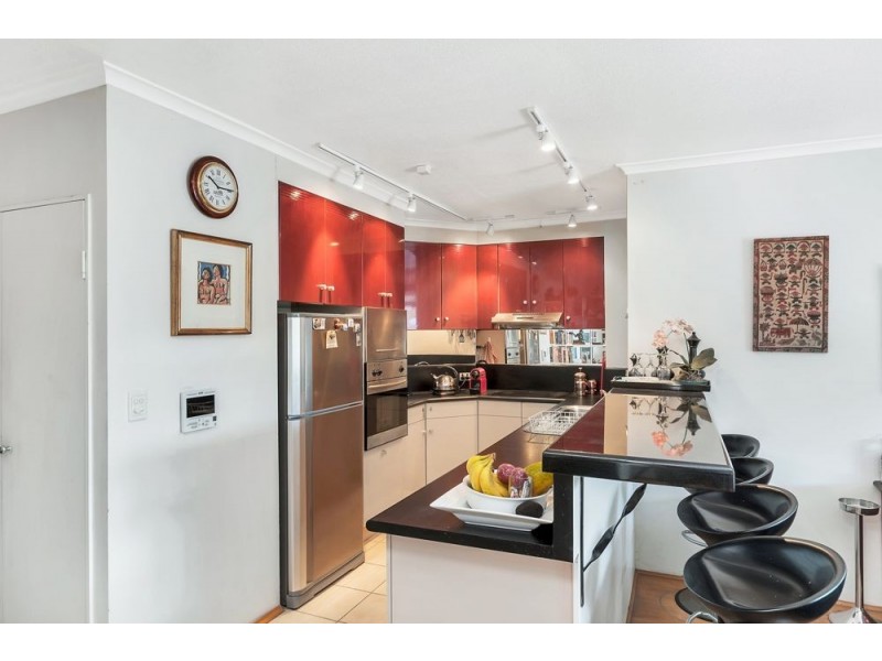 8/279 Esplanade, Cairns North QLD 4870