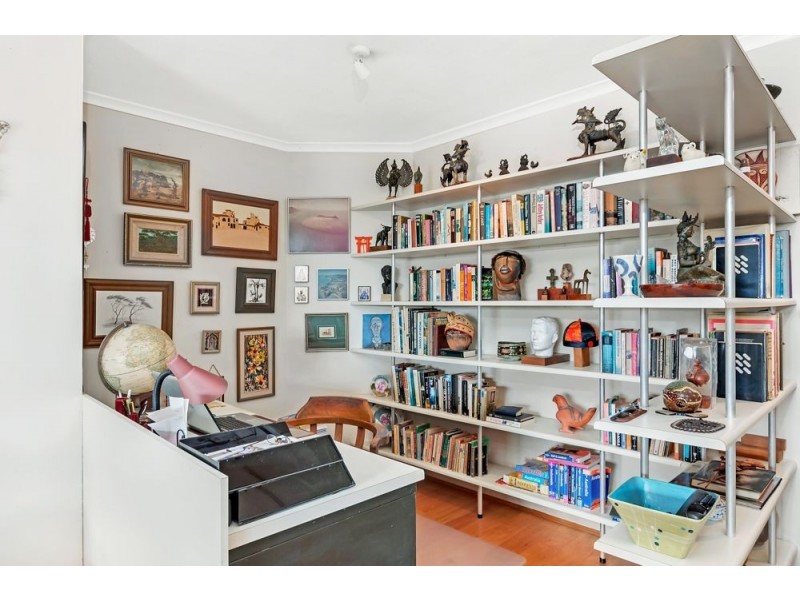 8/279 Esplanade, Cairns North QLD 4870