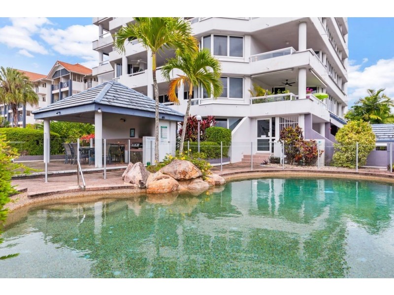 8/279 Esplanade, Cairns North QLD 4870