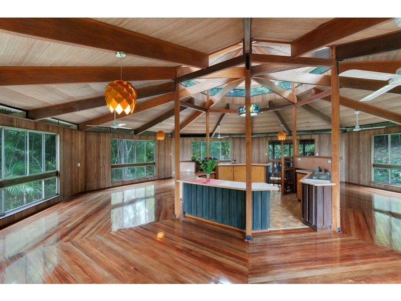 162-164 Stanton Road, Smithfield QLD 4878