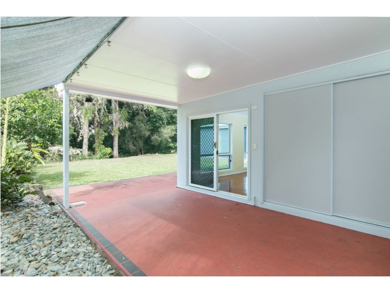 11 Travolta Close, White Rock QLD 4868