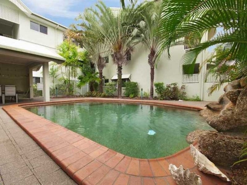 5/303 Lake Street, Cairns North QLD 4870