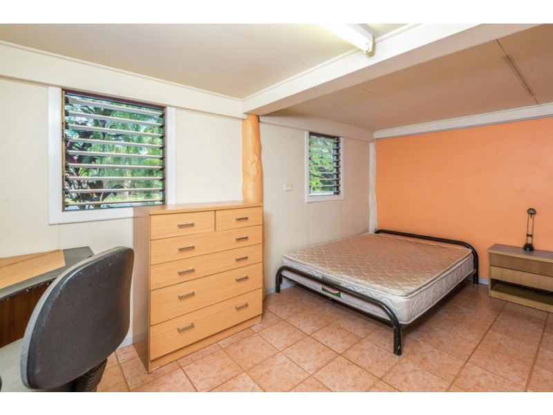 18 Edgar Street, Bungalow QLD 4870