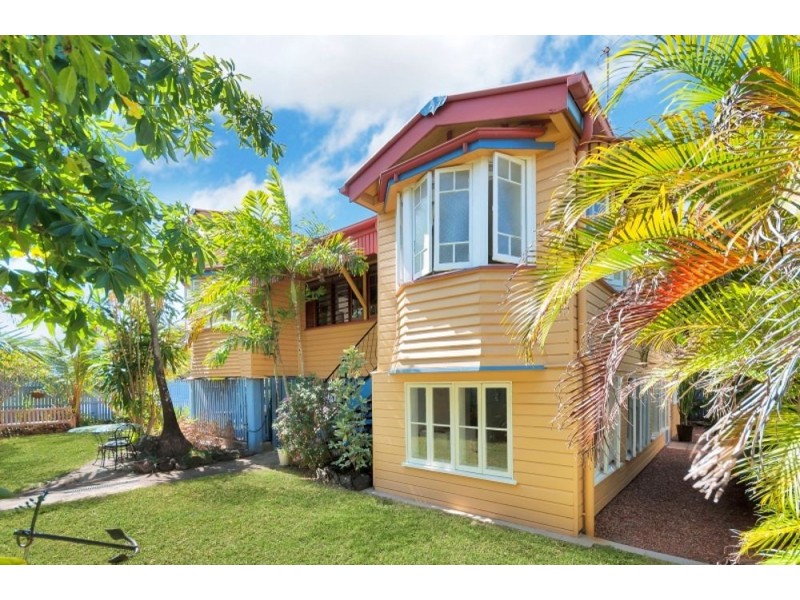 372-374 Draper Street, Parramatta Park QLD 4870