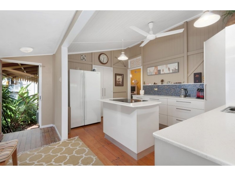 372-374 Draper Street, Parramatta Park QLD 4870