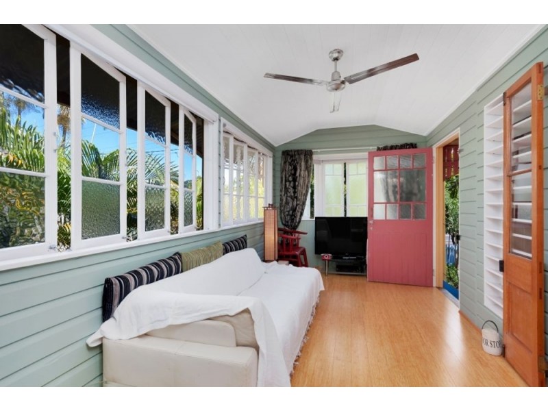 372-374 Draper Street, Parramatta Park QLD 4870