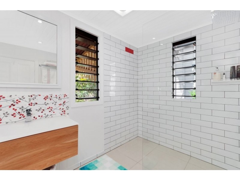 372-374 Draper Street, Parramatta Park QLD 4870
