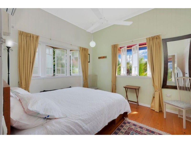 372-374 Draper Street, Parramatta Park QLD 4870
