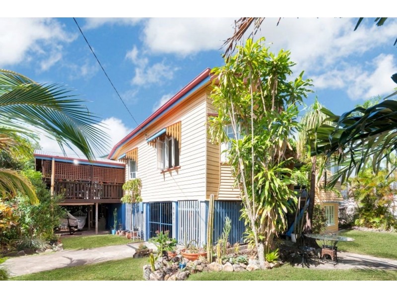 372-374 Draper Street, Parramatta Park QLD 4870