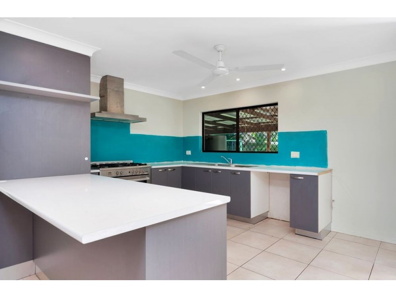 13 Marian Close, Smithfield QLD 4878