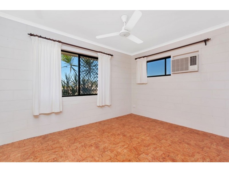 13 Marian Close, Smithfield QLD 4878