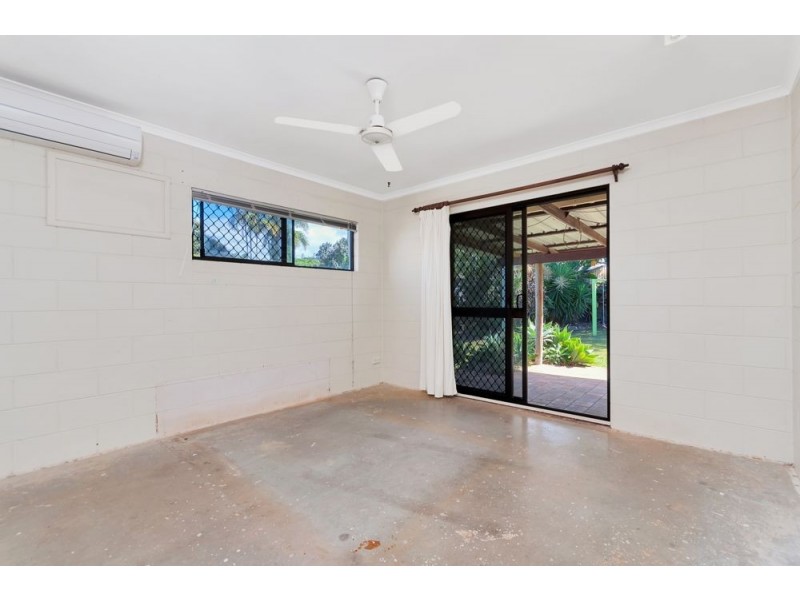 13 Marian Close, Smithfield QLD 4878