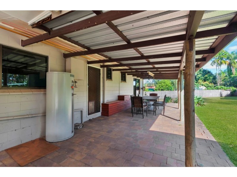 13 Marian Close, Smithfield QLD 4878