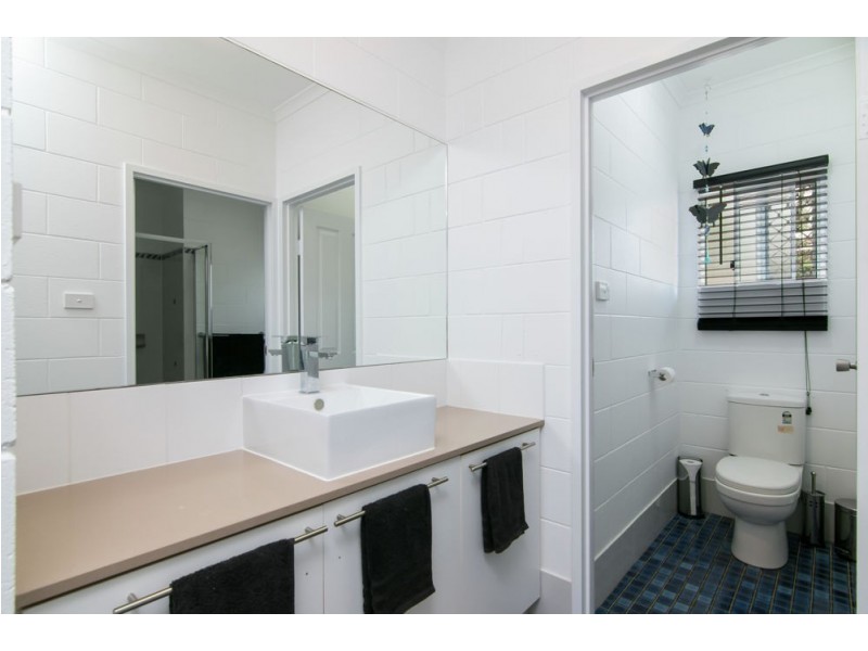 30 Resolution Drive, Bentley Park QLD 4869