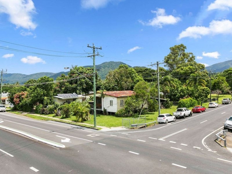 277 Pease Street, Edge Hill QLD 4870