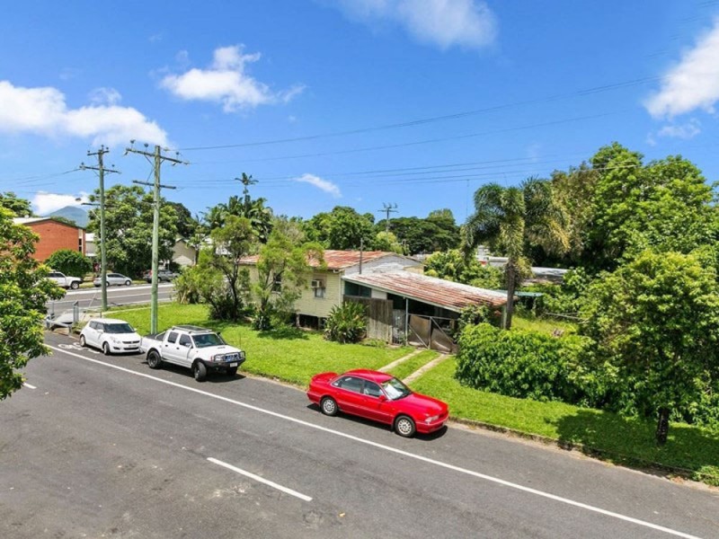 277 Pease Street, Edge Hill QLD 4870