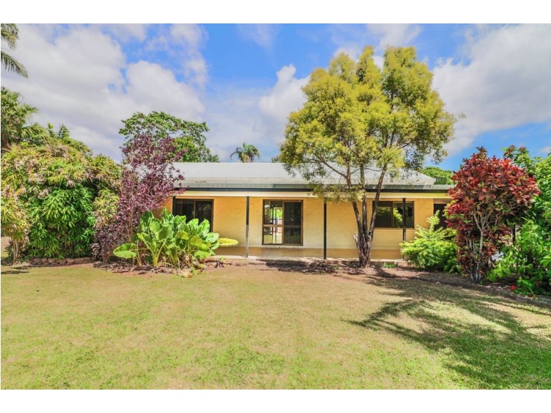 2 Melinga Close, Caravonica QLD 4878