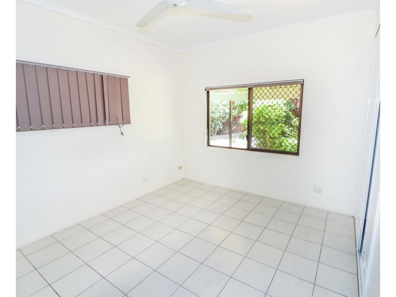 2 Melinga Close, Caravonica QLD 4878