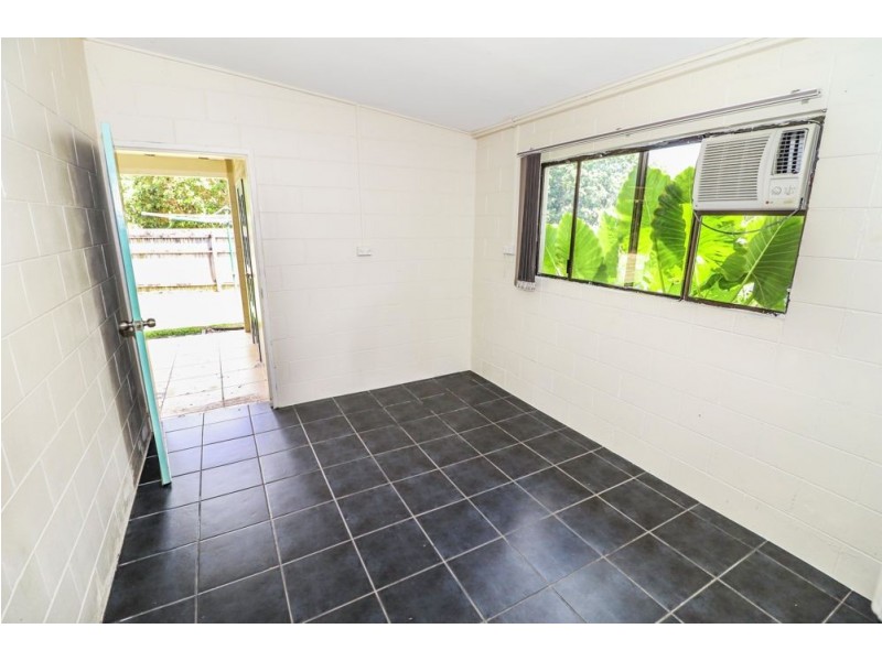2 Melinga Close, Caravonica QLD 4878