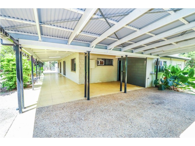 2 Melinga Close, Caravonica QLD 4878