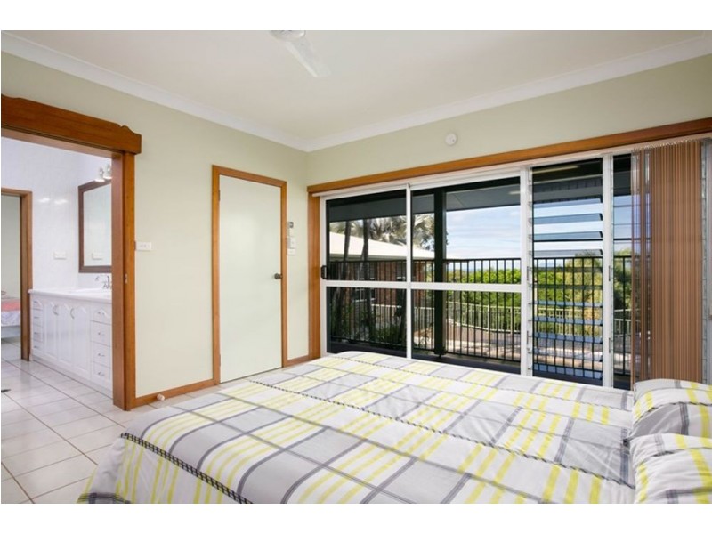 23 Darkin Close, Smithfield QLD 4878
