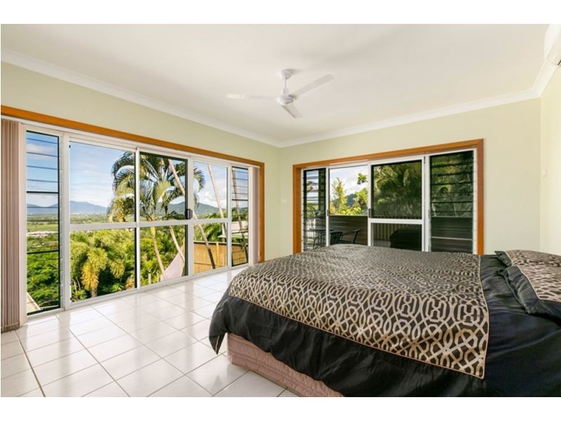 23 Darkin Close, Smithfield QLD 4878