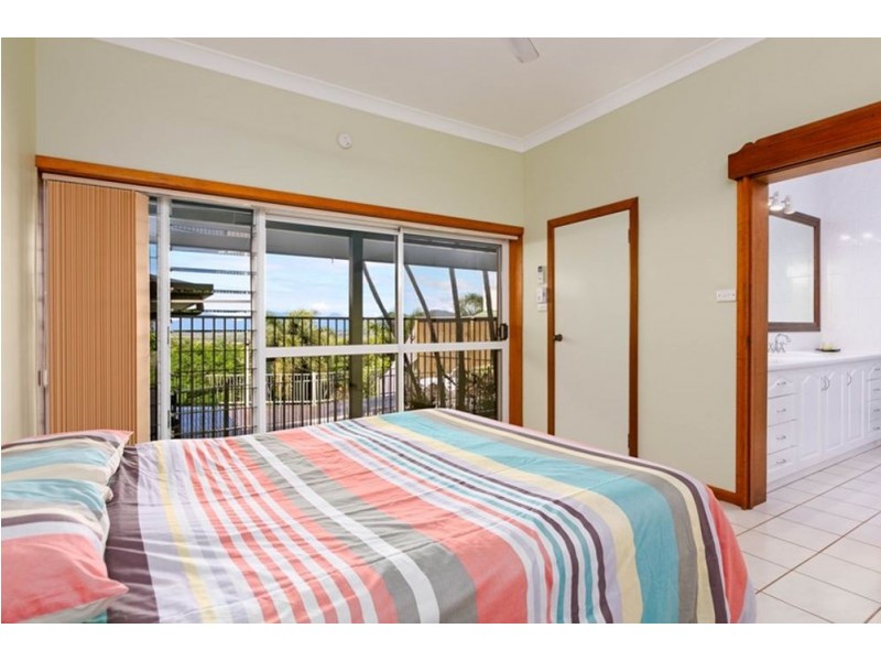 23 Darkin Close, Smithfield QLD 4878