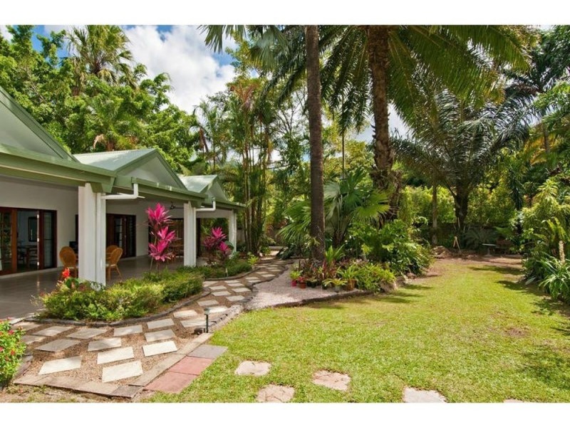 20 Mangano Close, Brinsmead QLD 4870