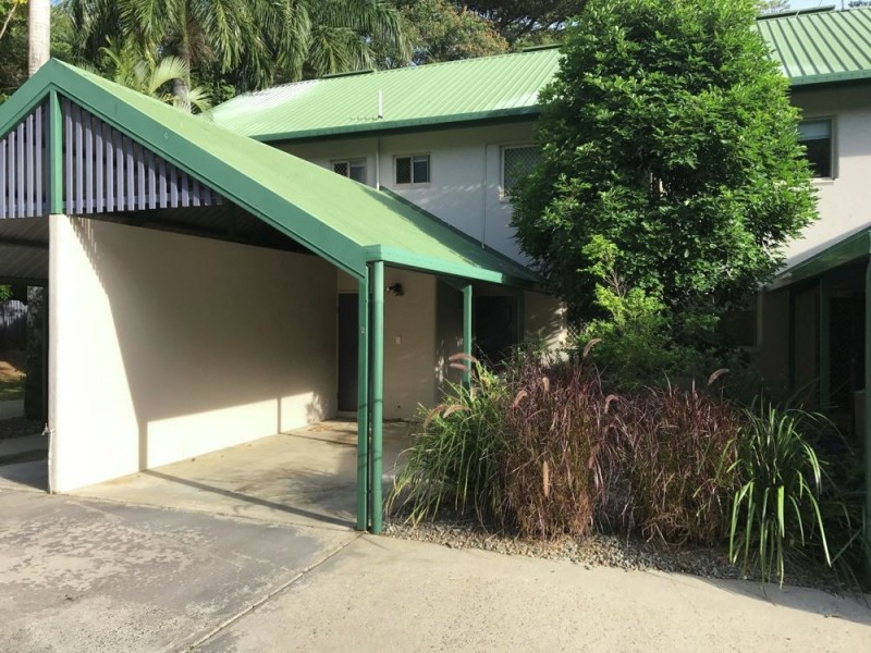 2/82 Old Smithfield Road, Freshwater QLD 4870