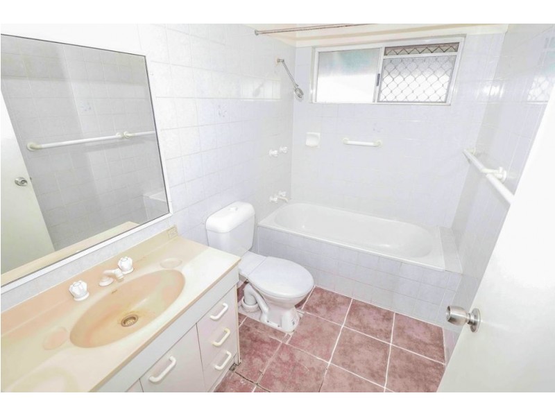 7/5-7 Mintaro Crescent, Woree QLD 4868