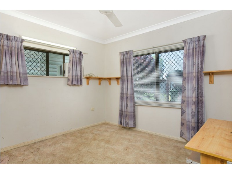 73 McLaughlin Road, Bentley Park QLD 4869