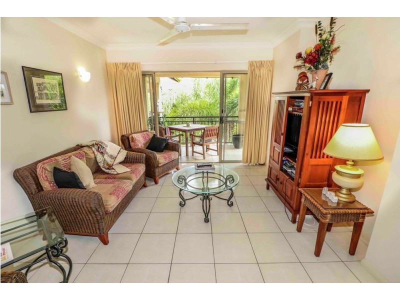 1759 2 Greenslopes Street, Cairns North QLD 4870