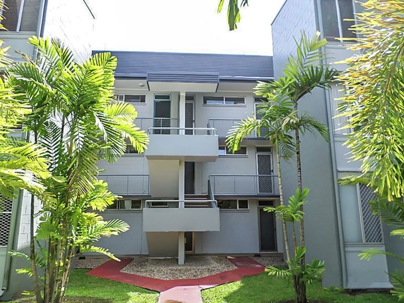 15/186 Lake Street, Cairns North QLD 4870