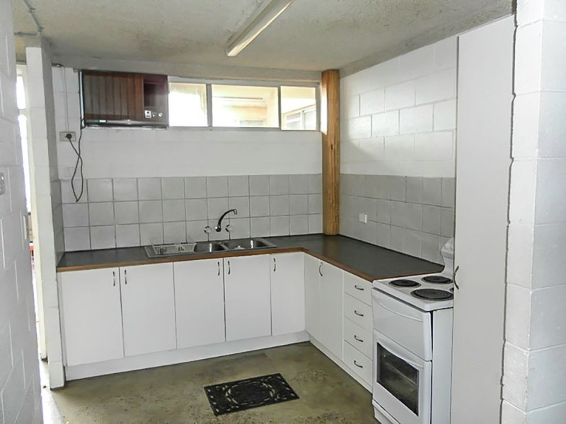 15/186 Lake Street, Cairns North QLD 4870