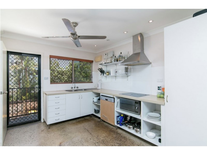 5/112 Digger Street, Cairns North QLD 4870
