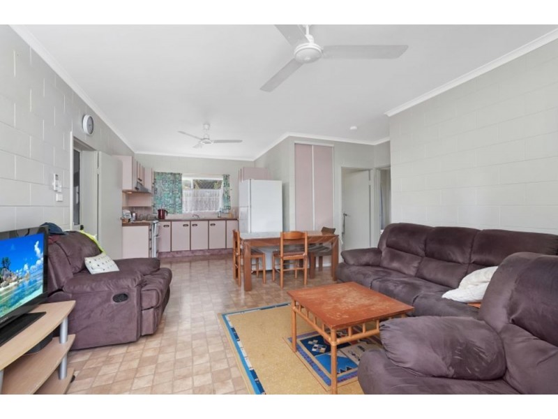 30 Leeuwin Crescent, Bentley Park QLD 4869