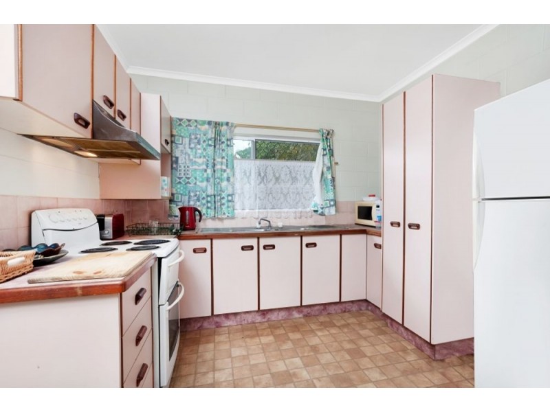 30 Leeuwin Crescent, Bentley Park QLD 4869