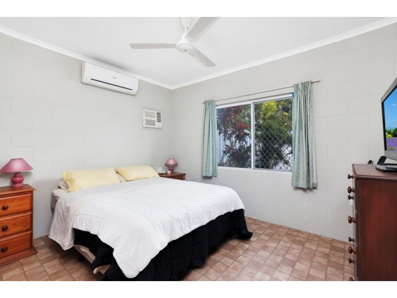 30 Leeuwin Crescent, Bentley Park QLD 4869