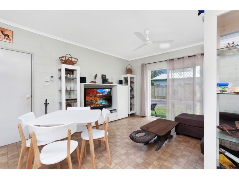 30 Leeuwin Crescent, Bentley Park QLD 4869