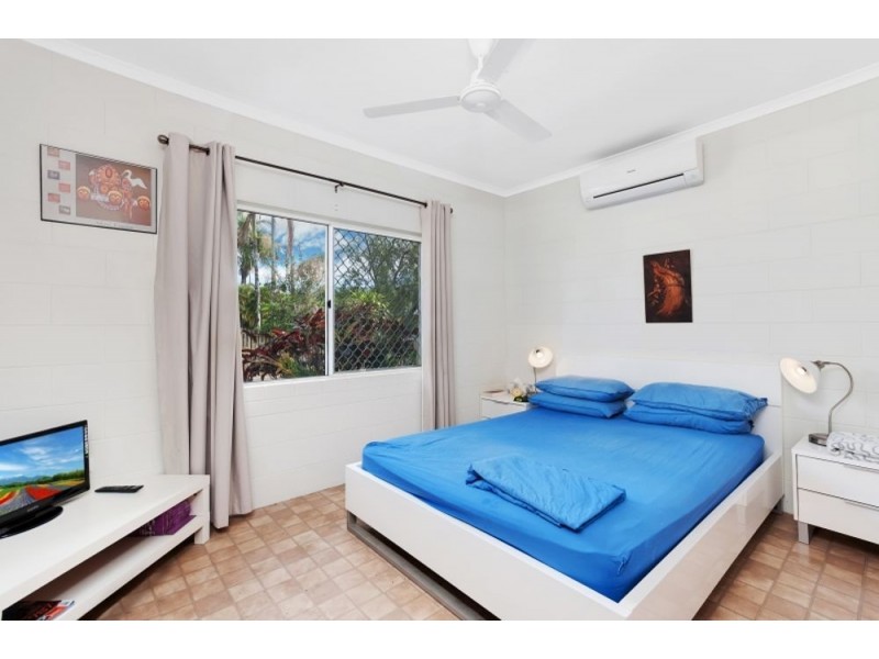 30 Leeuwin Crescent, Bentley Park QLD 4869
