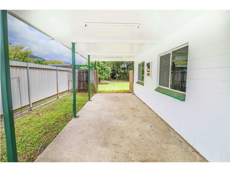 68 Cochrane Street, Mooroobool QLD 4870