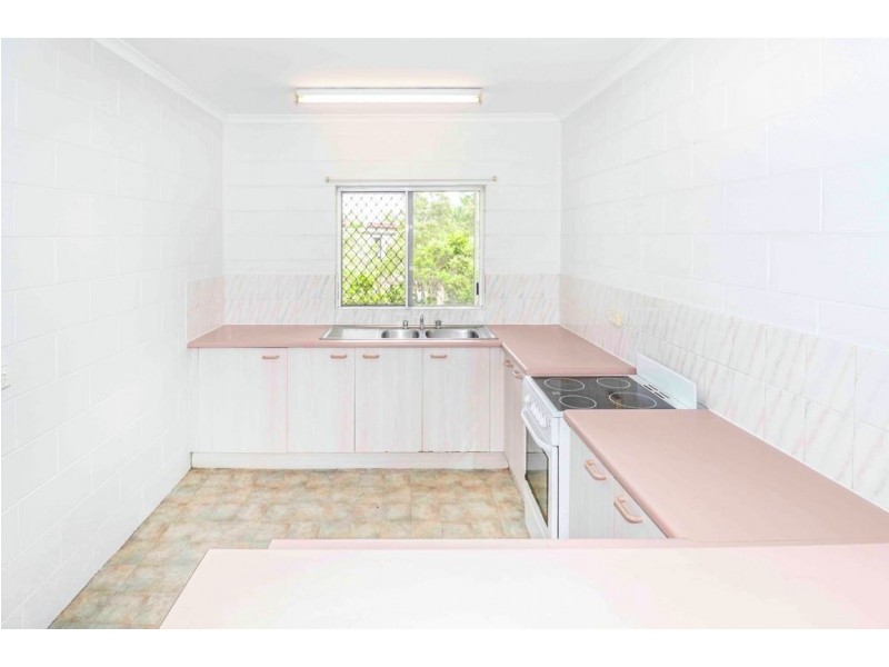 8/37-39 Winkworth Street, Bungalow QLD 4870