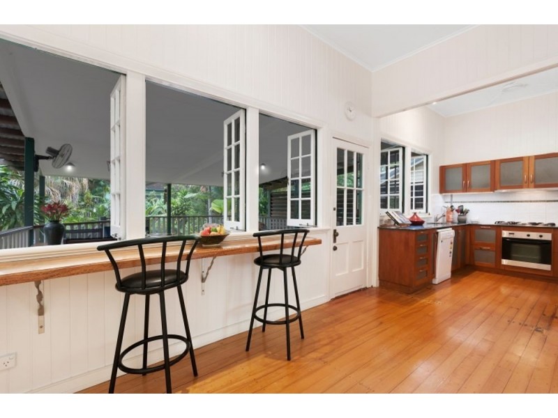 22 Cairns Street, Cairns North QLD 4870