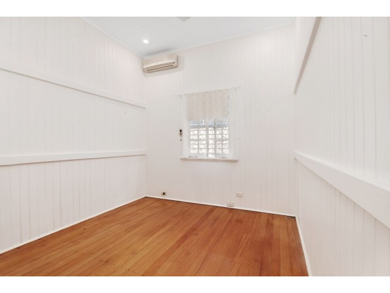 22 Cairns Street, Cairns North QLD 4870
